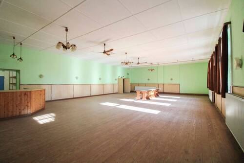 Saal - 