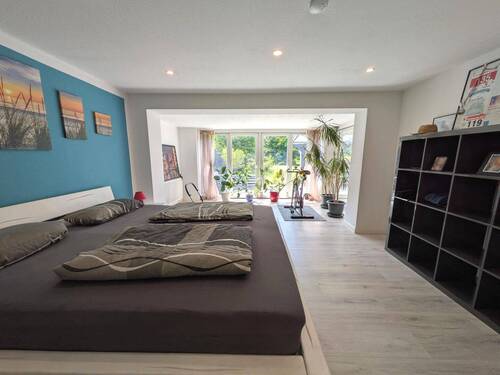 Schlafzimmer mit Terrassenzugang - 