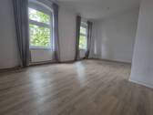 Wohnzimmer 1 - Helle 2-Raum Wohnung mit Charme