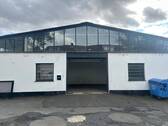Halle Außenansicht - 