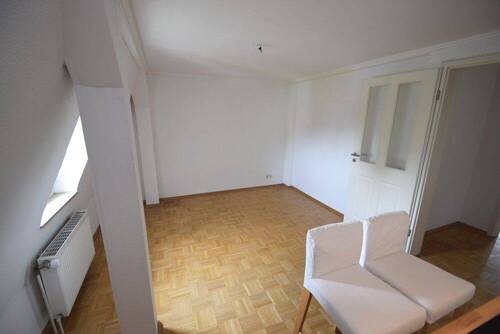 Essecke - 2 Zimmer Etagenwohnung zur Miete in Neu-Isenburg