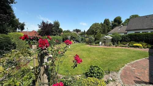 Garten (5) - 5 Zimmer Bungalow in Moorrege