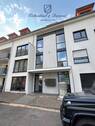 Eingang - Luxuriös ausgestattete 2-ZKB mit Balkon + EBK *provisionsfrei*