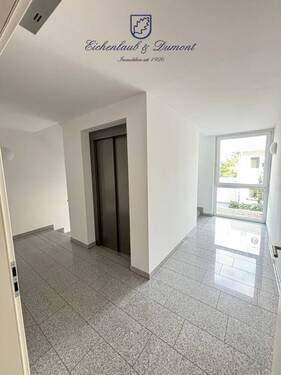 Moderner Aufzug - Etagenwohnung mit 60,00 m&sup2; in Saarbrücken / Am Homburg zum Kaufen