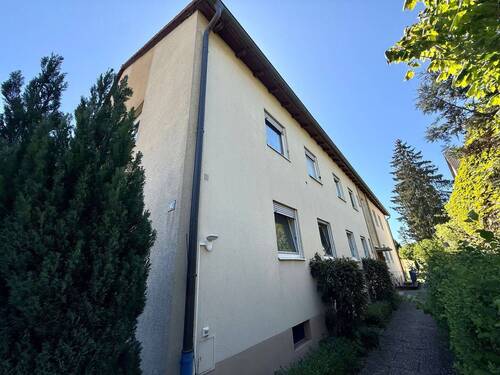 Hausansicht vor Fassadenarbeiten 2 - 