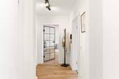 Heller Flur - 