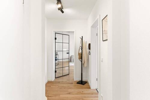 Heller Flur - 