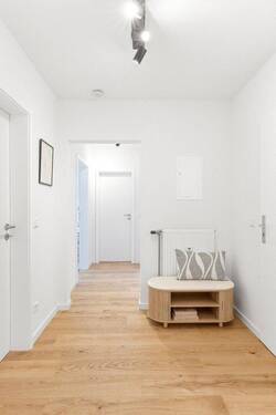 Heller Flur - 