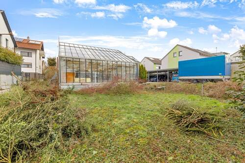 Blick vom hinteren Bereich - Mehrfamilienhaus, Wohnhaus mit 150,00 m² in Karlsruhe / Palmbach zum Kaufen