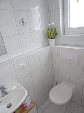 Gäste-WC - Reihenendhaus mit 134,00 m&sup2; in Herzogenaurach zur Miete