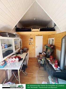 Wohnbereich - 1 Zimmer Mehrfamilienhaus, Wohnhaus in Schirnding