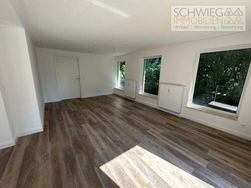 Wohnzimmer - 4 Zimmer Etagenwohnung zum Kaufen in Cottbus