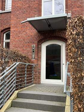 Peter Dondorf Immobilien - Haustür - 3 Zimmer Etagenwohnung in Aachen