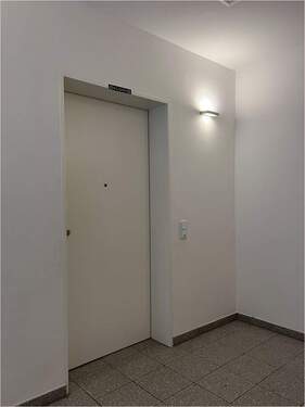 Peter Dondorf Immobilien - Wohnungstür - 