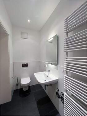 Peter Dondorf Immobilien - Gäste Badezimmer - 