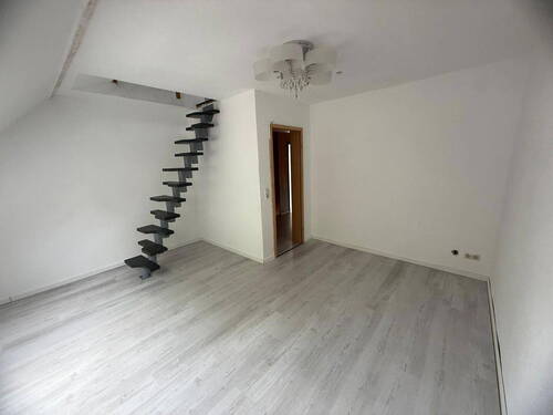 Zimmer1 - 5 Zimmer Doppelhaushälfte in Mirow
