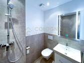 Großzügige dusche - 