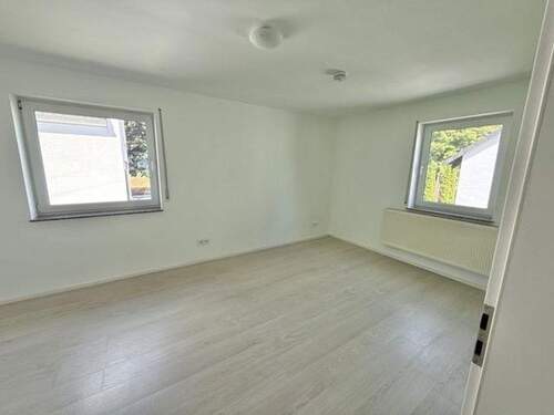 1. Zimmer OG - 