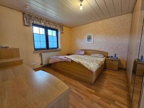Schlafzimmer EG - 