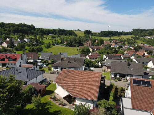 Blick auf Nünschweiler - Einfamilienhaus mit 181,00 m&sup2; in Pirmasens Zweibrücken Nünschweiler zum Kaufen