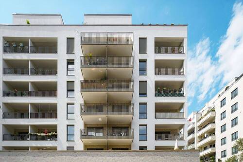 Hausansicht - 2 Zimmer Etagenwohnung zur Miete in Berlin