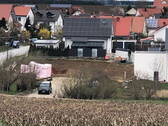 Ansicht von Süden nach Norden - Sonniges Baugrundstück in Zolling-Oberappersdorf mit Südausrichtung mit Baugenehmigung für 1 EFH