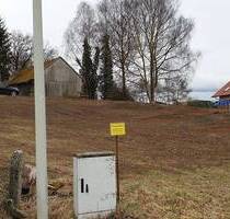 Baugrundstück mit ca. 1605 m² für 2 EFH plus 2 Doppelgaragen in Laberweinting-Habelsbach