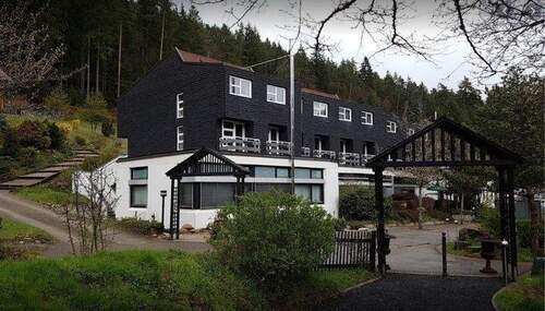 Enzklösterle - Idyllisches Grundstück in Enzklösterle mit geplanter Bebauung von 24 Reihenhäusern