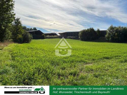 Titelbild - Großzügiges Grundstück in ruhiger Ortsrandlage