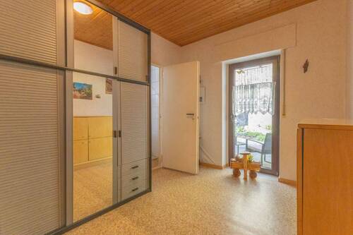 Diele EG mit Zugang zur Terrasse - 