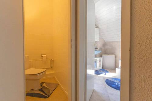Getrenntes WC und Bad im OG - 