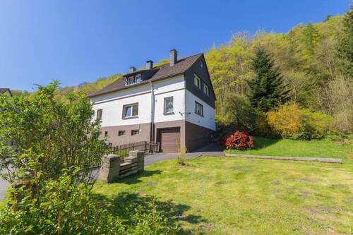 Vorderansicht - Einfamilienhaus mit 180,00 m&sup2; in Iserlohn zum Kaufen