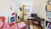 Arbeits- oder Kinderzimmer - 
