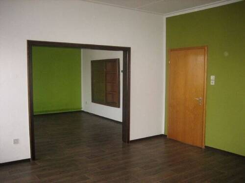 Bild 3 - 5 Zimmer Etagenwohnung in Friedrichsthal