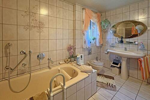 Obergeschoss Badezimmer - 