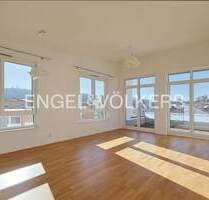 Wohnen mit Stil: Lichtdurchflutete 4-Zimmer-Wohnung mit großem Balkon - Böblingen