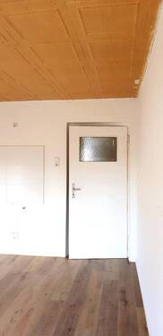 Wohnküche - 2 Zimmer Etagenwohnung zur Miete in Ludwigshafen