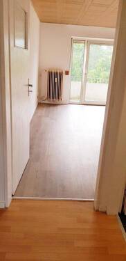 Flur - 2 Zimmer Etagenwohnung in Ludwigshafen