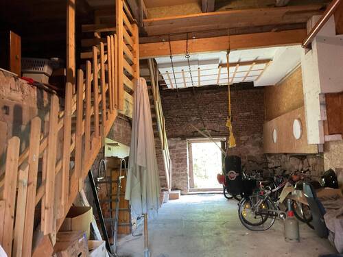 großes Scheunengebäude - 