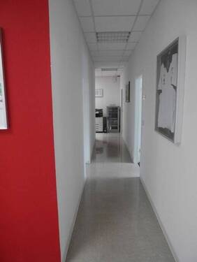 Flur 1 - Büro in Saarbrücken zur Miete