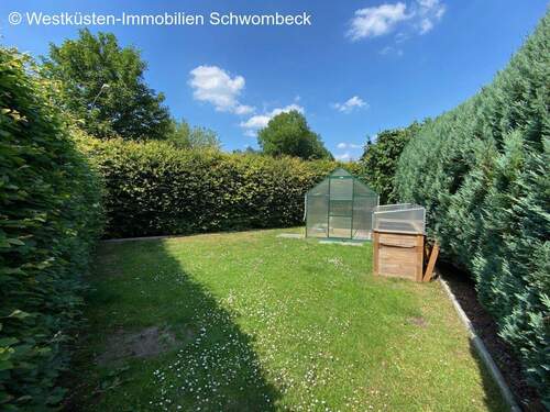 Garten Haus links - 8 Zimmer Mehrfamilienhaus, Wohnhaus in Dellstedt