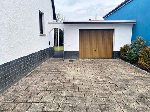 Garage - 