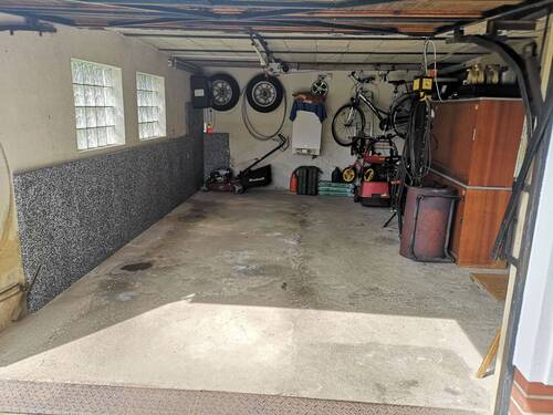 Garage - 