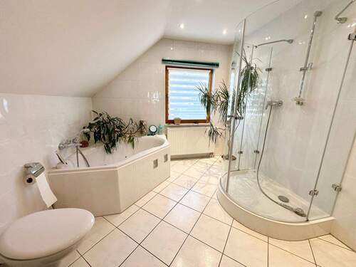 Bad im Obergeschoss - 