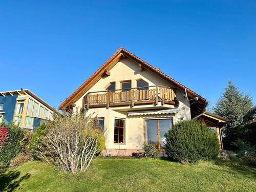 Hausansicht - *sehr schönes Haus in ruhiger und grüner Bestlage von Dresden-Gönnsdorf*