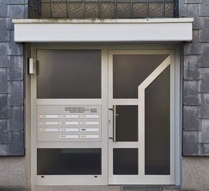 Hauseingang.jpg - 1 Zimmer Etagenwohnung zum Kaufen in Wuppertal