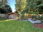 Garten mit Gartenhaus - 