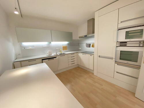 1.OG hochwertige Büroküche - 