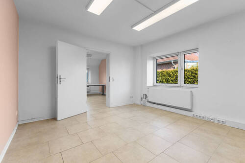 Büro 1 - 