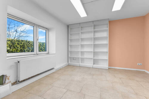 Büro 1 - 